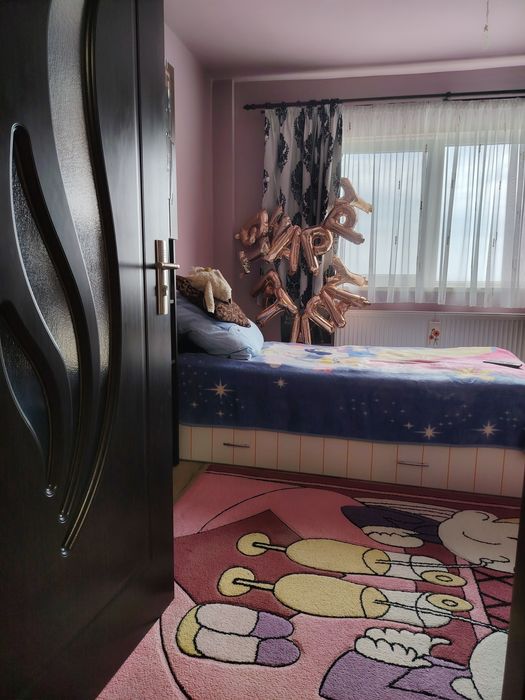 Apartament cu 3 camere