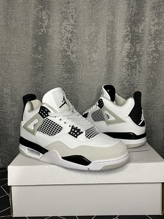 Jordan 4 military black