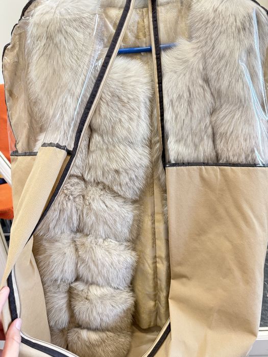 Желетка меховая продам