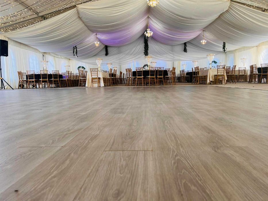 Inchiriez cort pentru evenimente