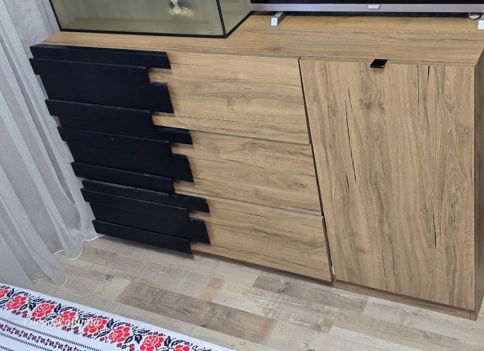 Продавам спален комплект Моцарт