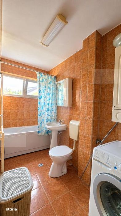 Apartament de vanzare, cu 2 camere, 45 mp, zona Soarelui