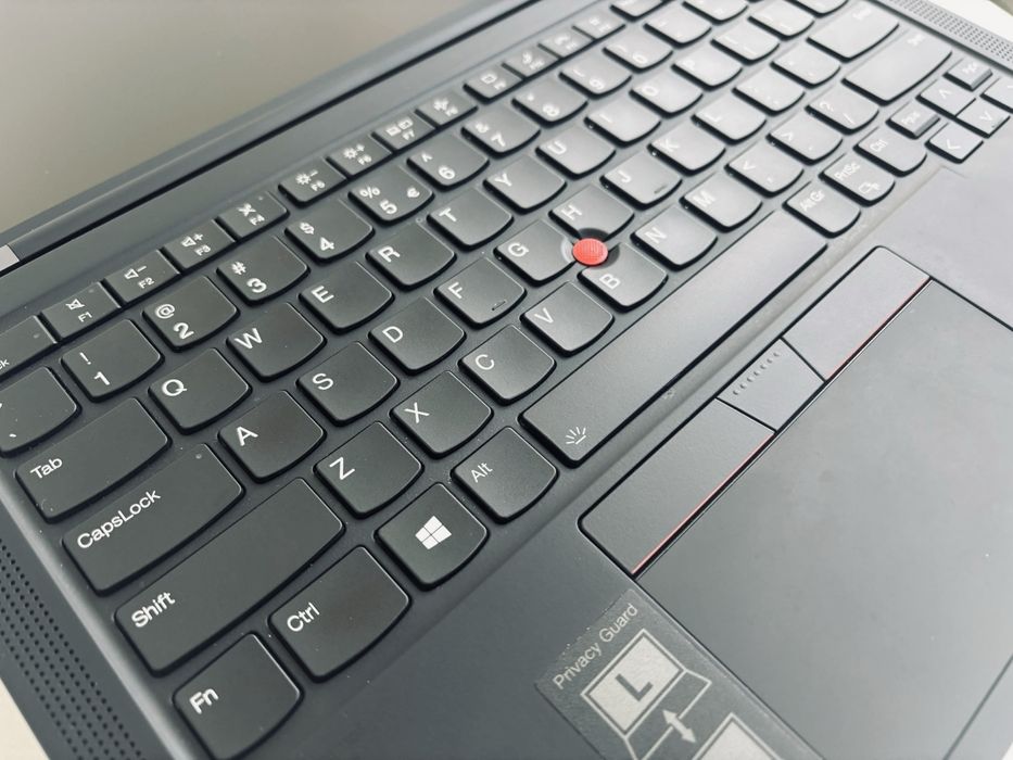 Lenovo X1 Carbon Gen9