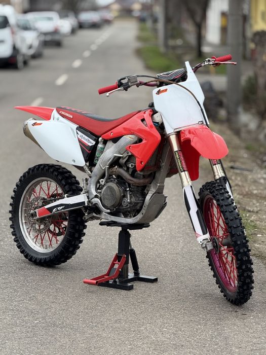 Vând Honda CRF 450R/Stare bună/1999€neg!