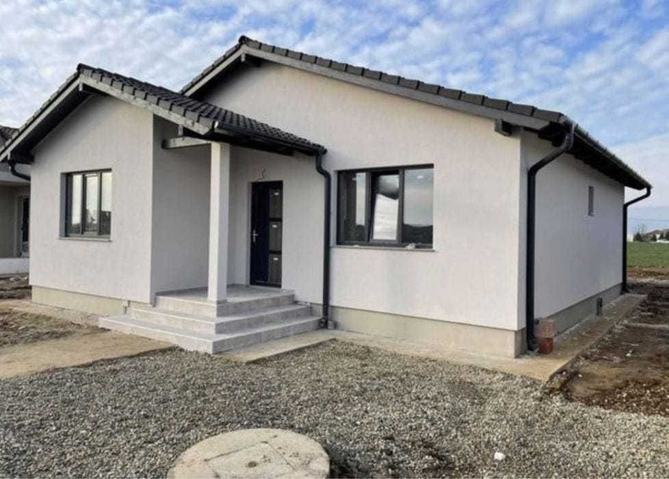 Case pe structura metalica