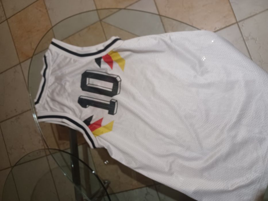 Футболни тениски Германия от различни сезони!