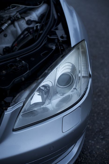 Far stanga Mercedes S W221, far dreapta Mercedes S W221