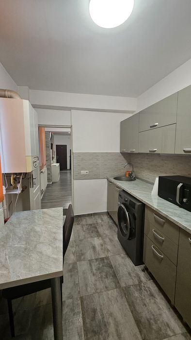 Inchiriez apartament 2 camere