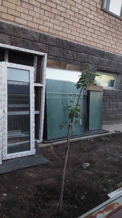 Продам пластиковые витражи