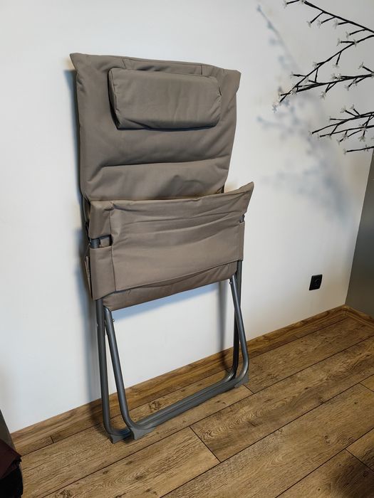 Градински сгъваем стол (шезлонг)