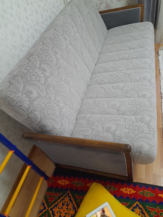 Продам диван раскладной