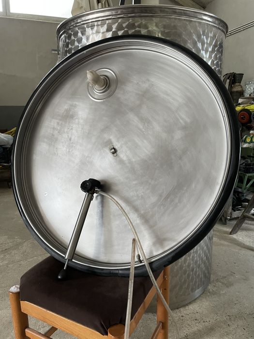 Butoi inox 1000L cu capac flotant – stare impecabilă