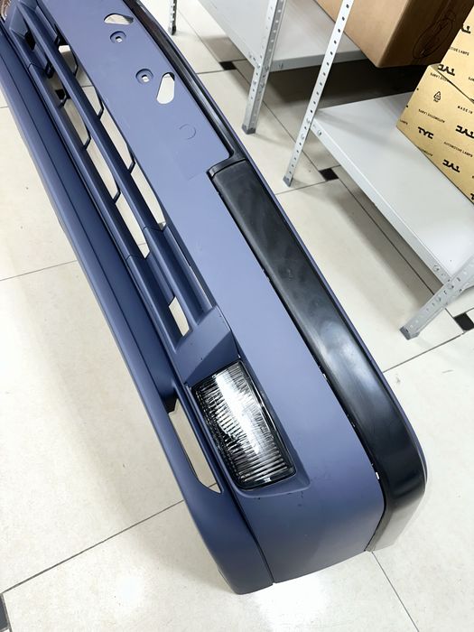 БМВ Е34 передний бампер Мтех в сборе с туманками