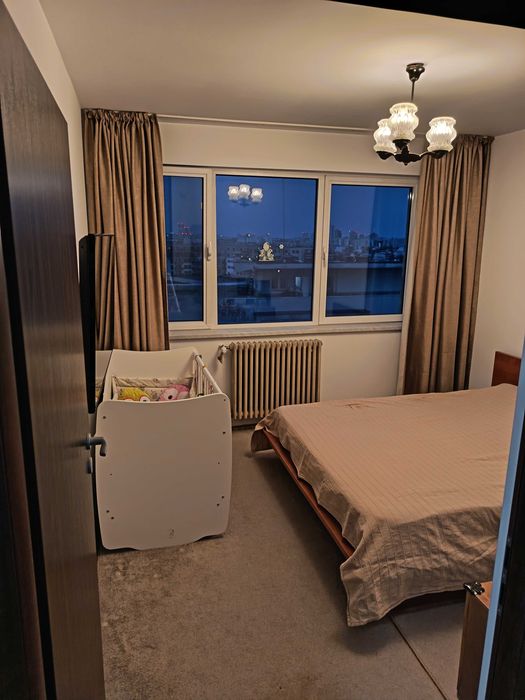 Apartament 4 camere, decomandat, 75 mp, Calea Grivitei, iesire metrou