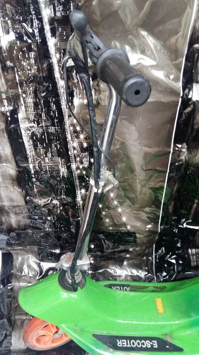 Электроскутер с сиденьем