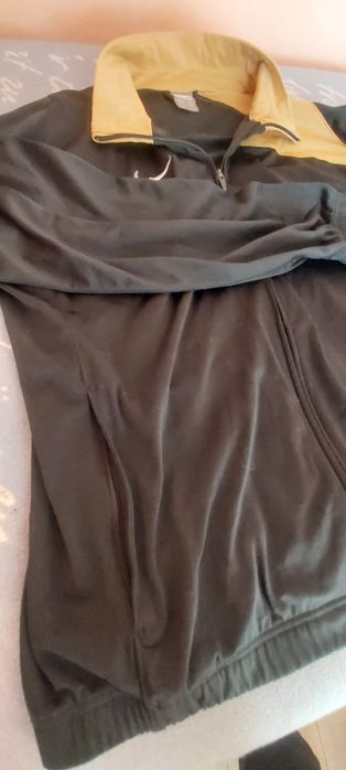 Горнище на Nike и Adidas