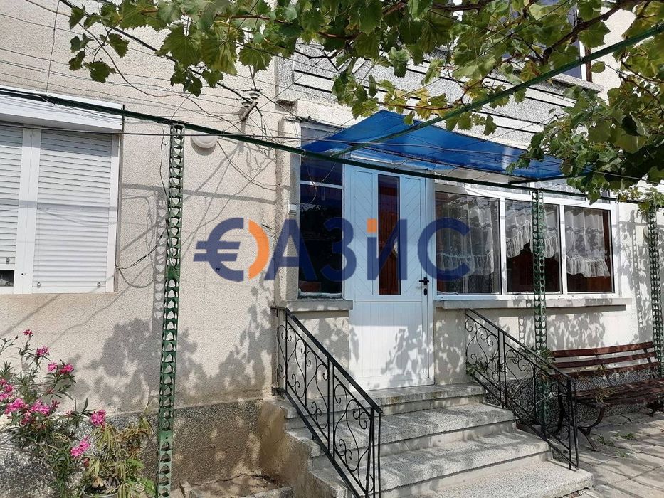 Продава се Къща в Свети Влас - 252 кв.м за 789 €/кв.м - Снимка #1