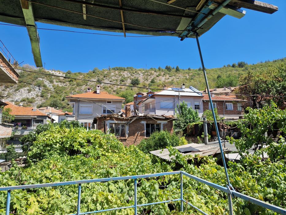 Продавам къща в Асеновград!