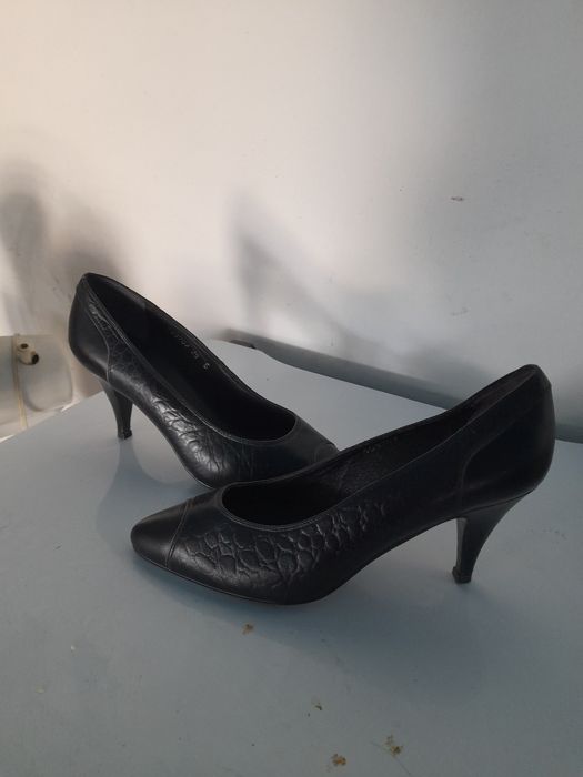 Продам туфли женские разные