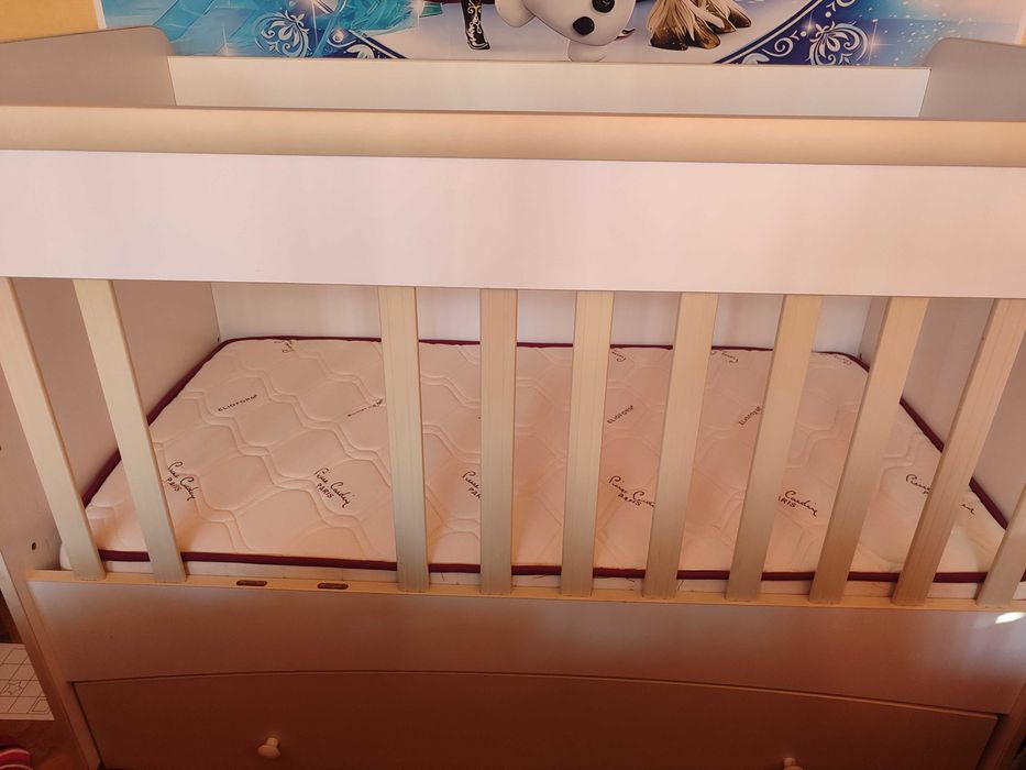 Бебешка кошара 120х60 на Мебели "Кирев" - бяла + матрак "Пиер Карден"