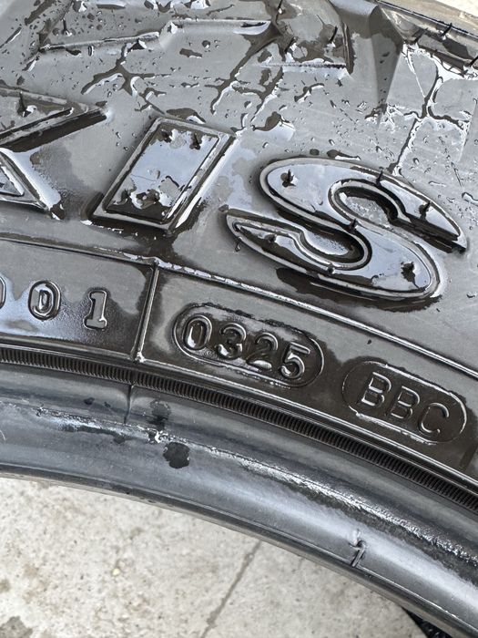 Maxxis razr at811