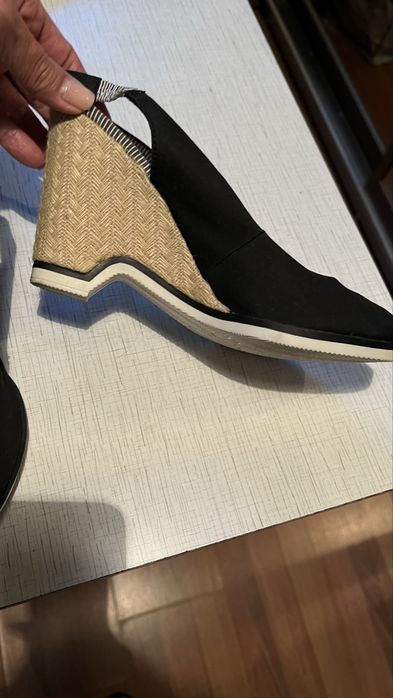 Босоножки летние