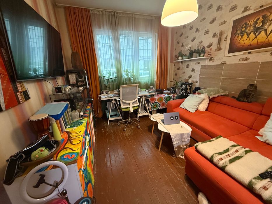 Продавам апартамент до НДК