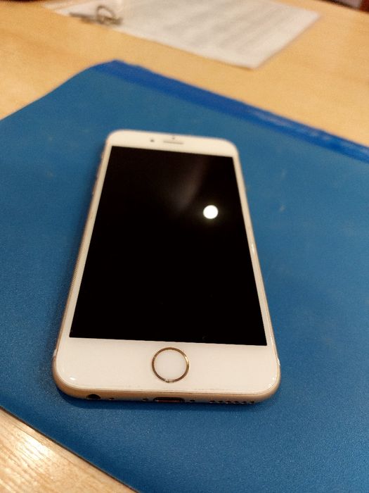 Продам iPhone 6s