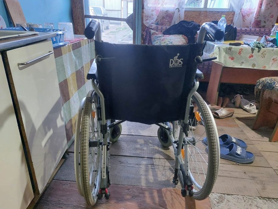 Инвалидная коляска