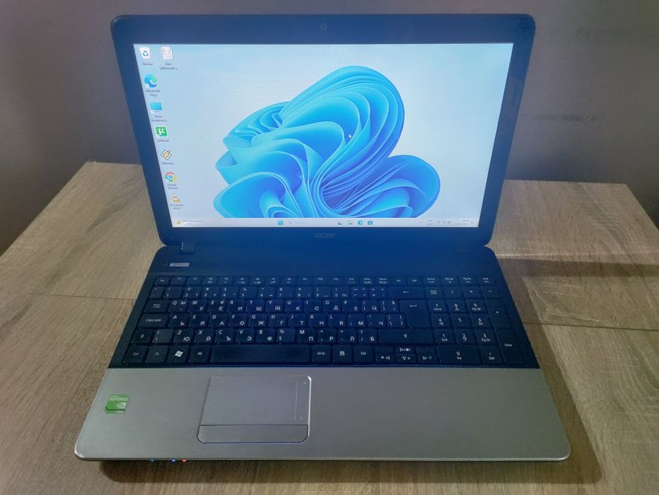 acer-aspire E1-571-15.6 incha