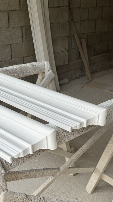 Корона/налишник/на двери