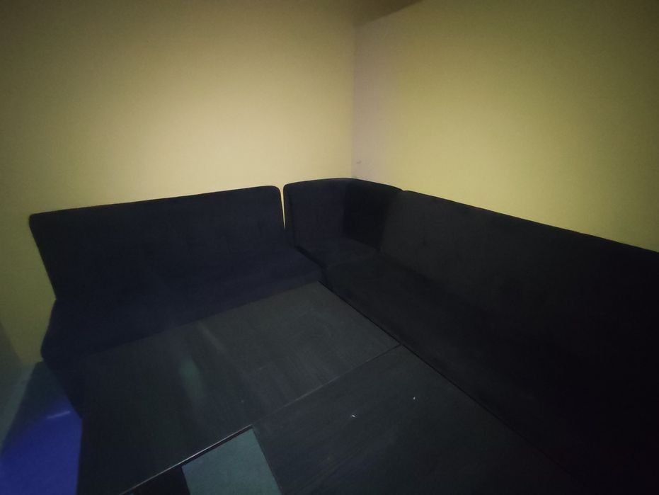 Продается мягкие мебели, столы , пуфики