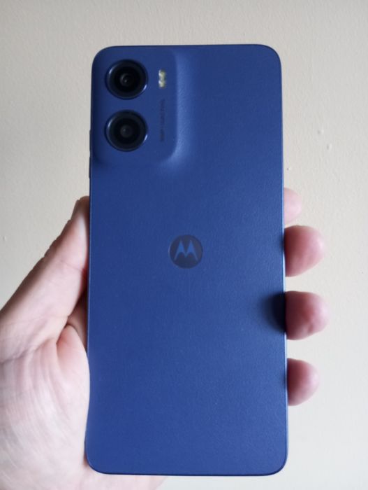 Motorola E15 blue