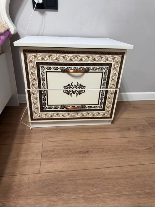 Продам шикарный спальный гарнитур!