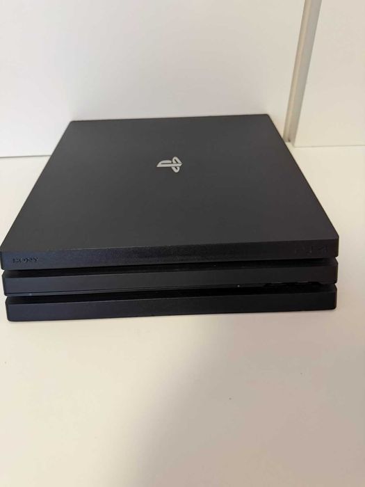 Плейстейшън 4 Pro