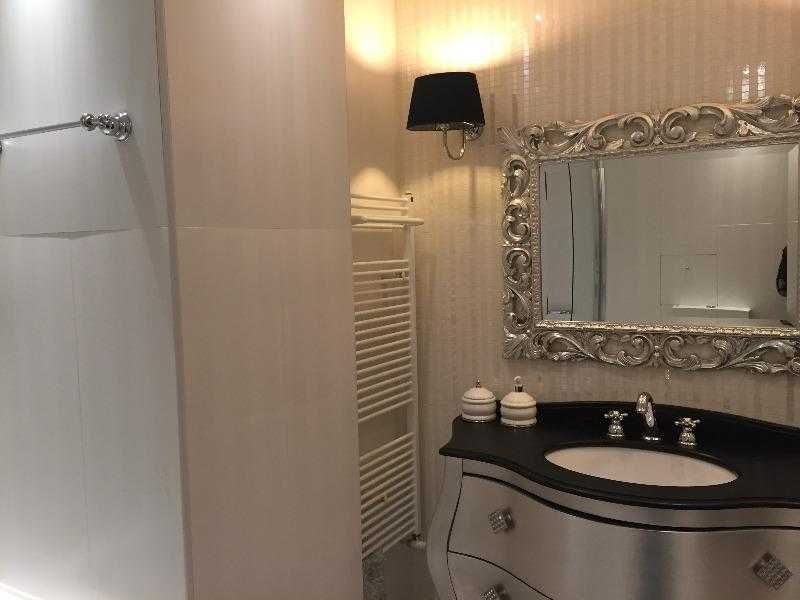 Продава се Тристаен апартамент в София, Триъгълника - 105 кв.м за 685 €/кв.м - Снимка #8