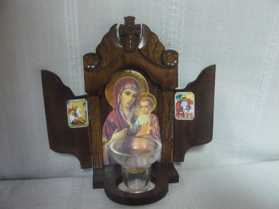 Домашни иконостаси с православни икони