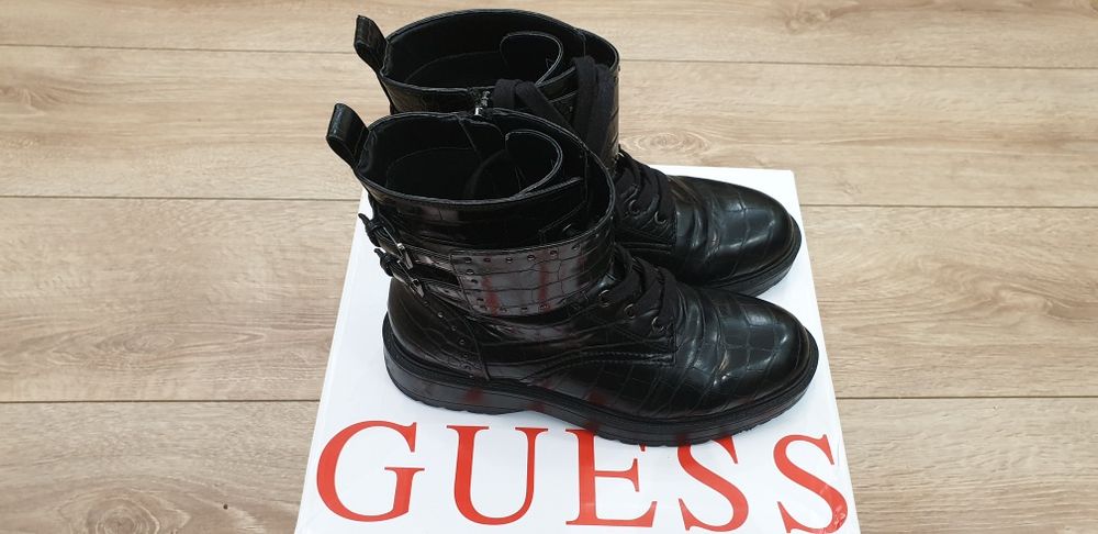 Ghete dama GUESS