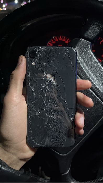 Продам Iphone XR 128gb