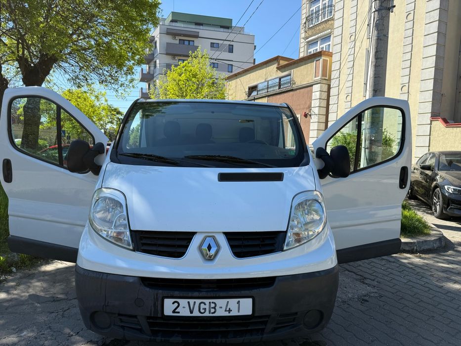 Renault Trafic / Vivaro Navi,Clima, recent adus !