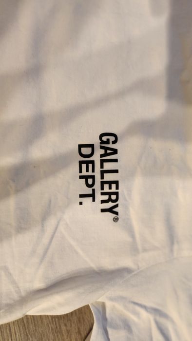 tricou Gallery Dept.