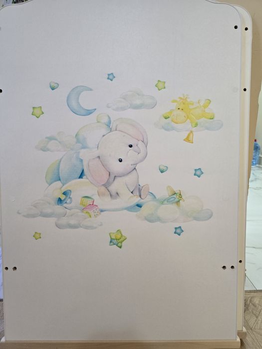 Детская кроватка