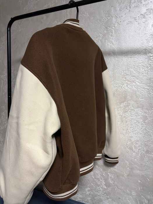 Куртка бомбер Pull and Bear Harvard