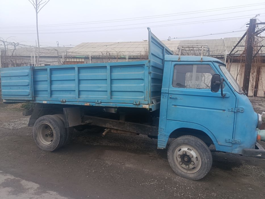 Yeraz 1981yil sotiladi