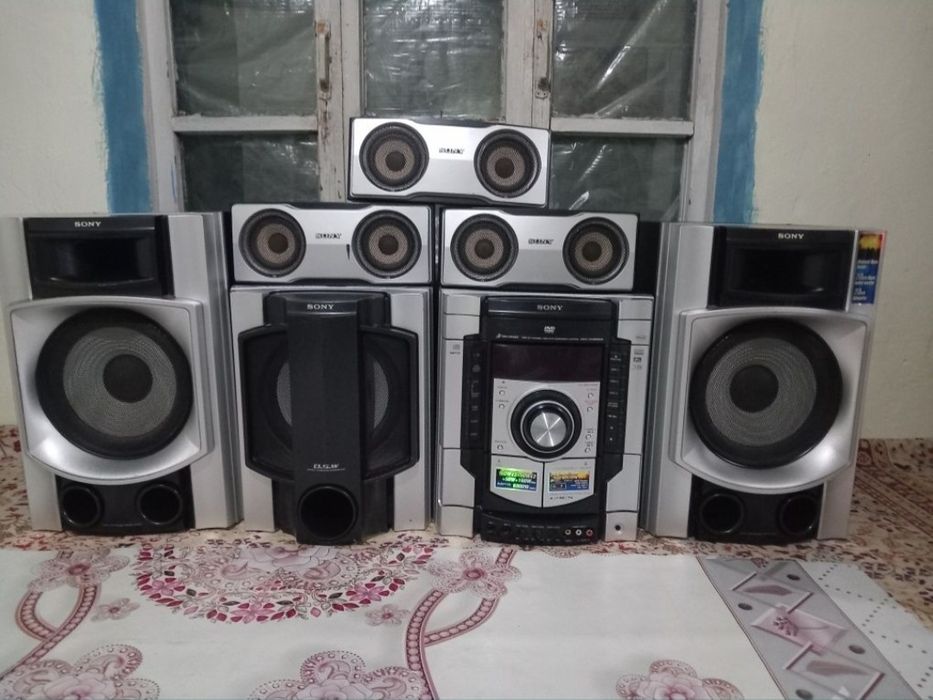 Sony GN999DS 6900W Bass Max