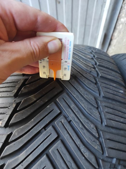 215/50/17 Michelin 2бр