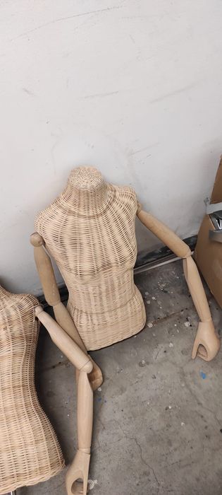 Vand doua manechine