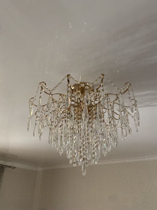 Продается люстра