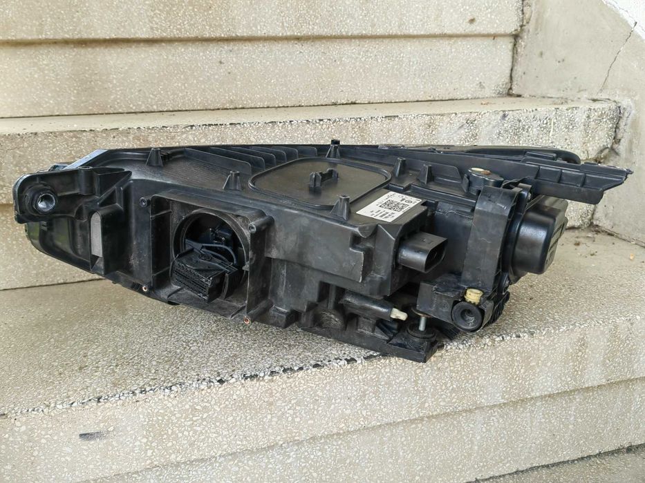 Фар VW Passat B8 LED десен / Фар Passat 8 / Фар Пасат 8 Оригинален