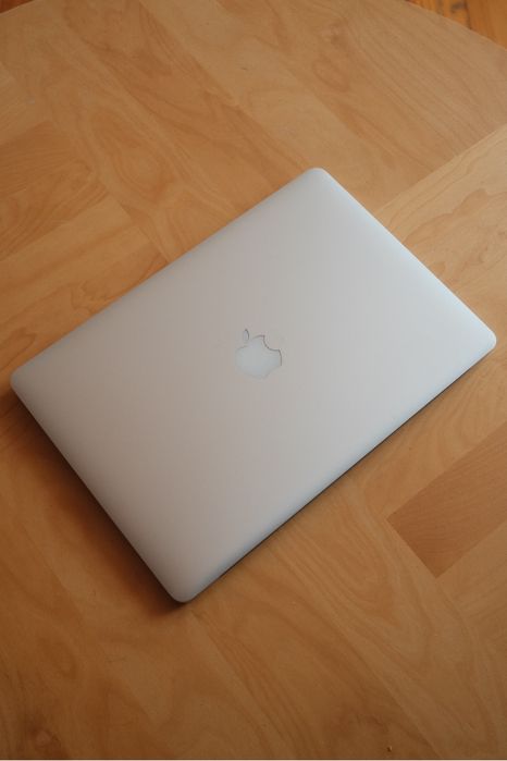 MacBook Pro 15” Retina (Mid 2014) / i7 / 16 GB / 750M